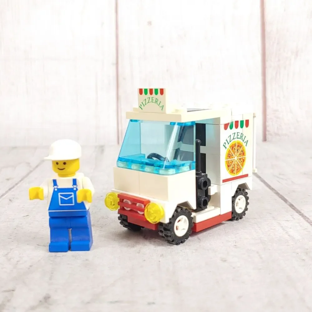 1994 LEGO Town: Pizza-To-Go Store 6350 - 100% COMPLETE w/ Instructions - NO BOX